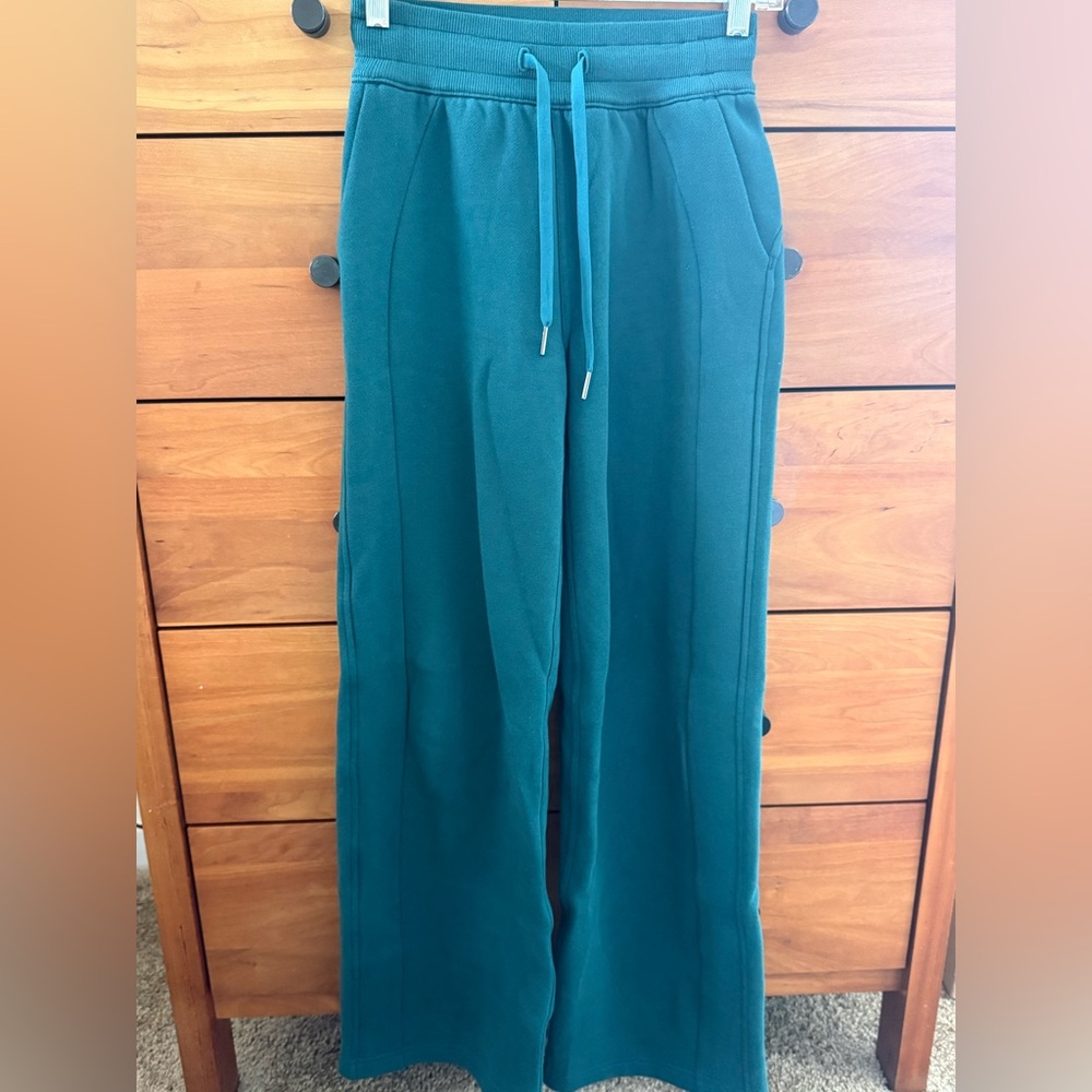 lululemon Women's Scuba Mid-Rise Wide Leg Pant in Storm Teal Size XXXS